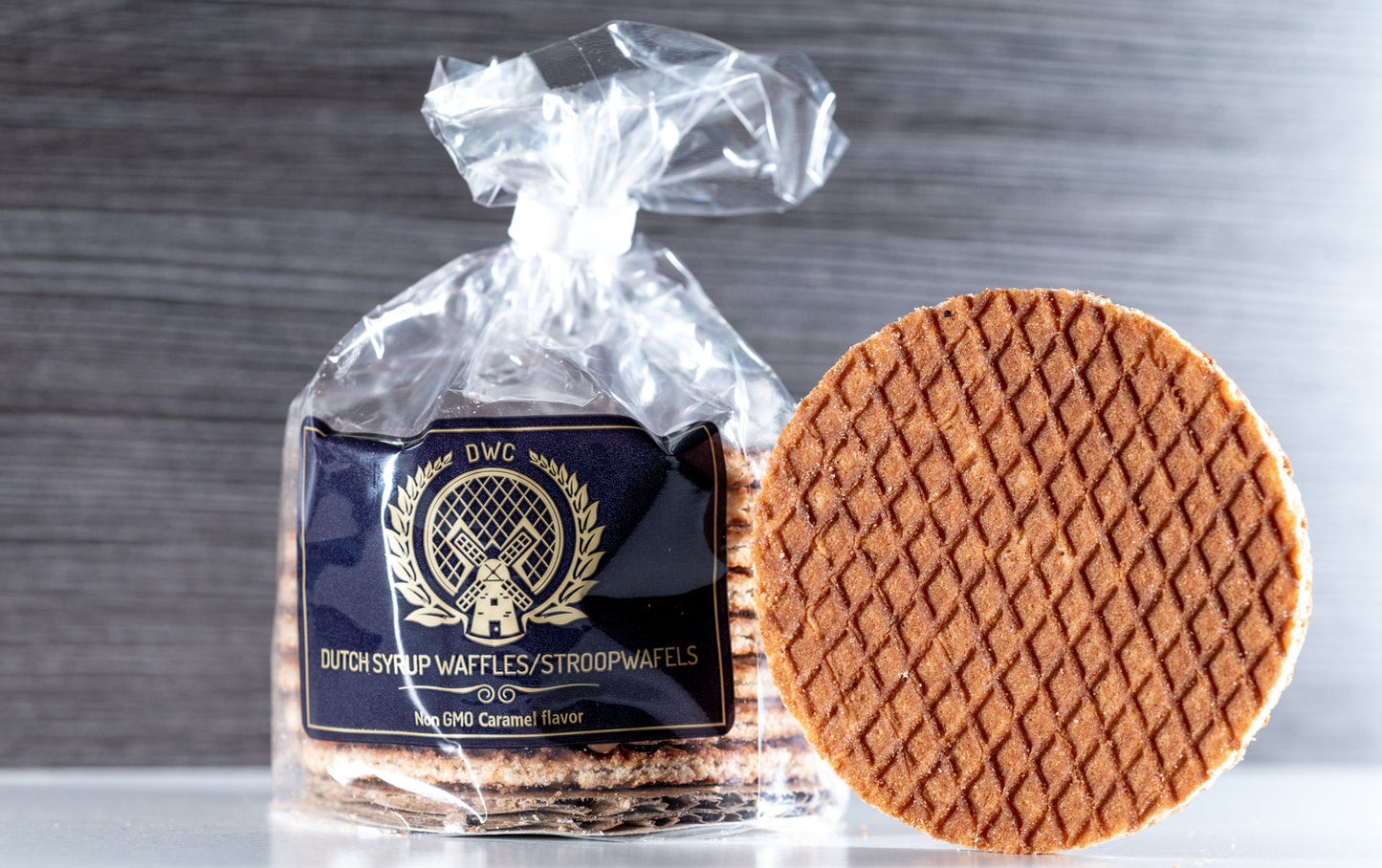 One bag with 8 fresh baked classic caramel stroopwafels to try